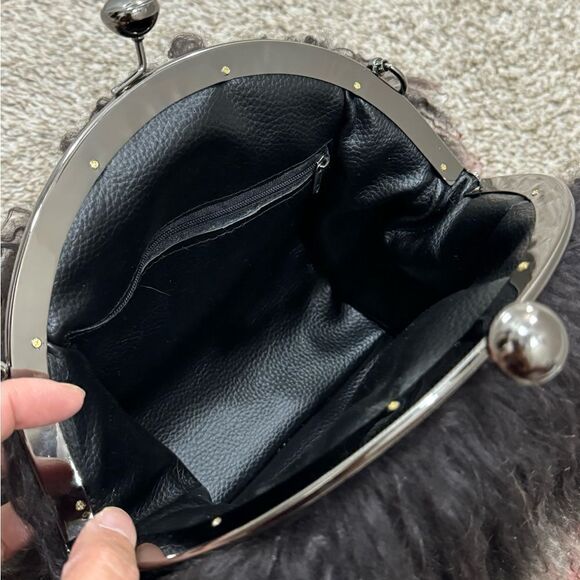 Handmade Gradient Color Real Mongolian Lamb Fur Kisslock Shoulder Bag/Crossbody - Picture 14 of 14